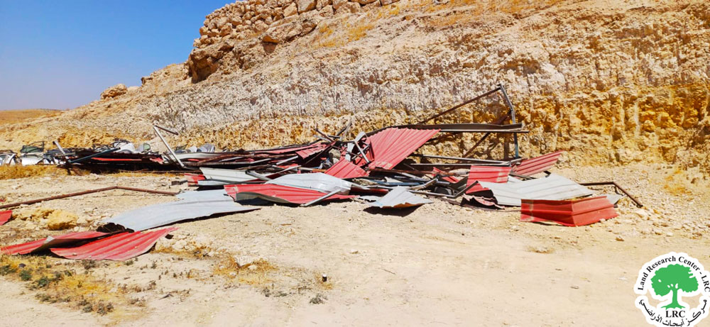 الاحتلال يهدم منشأة زراعية لعائلة شحاتيت في قرية البرج جنوب الخليل | LRC